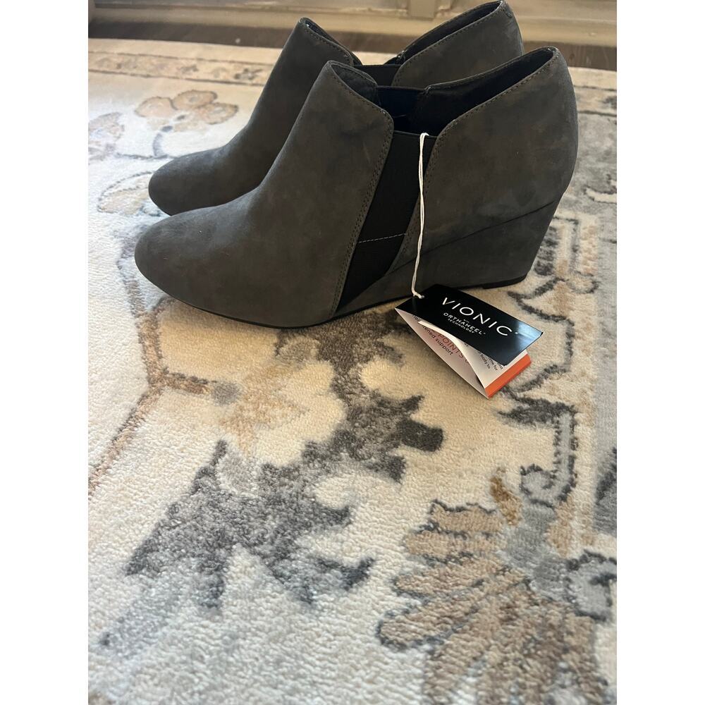 Vionic Gray Ankle Boots